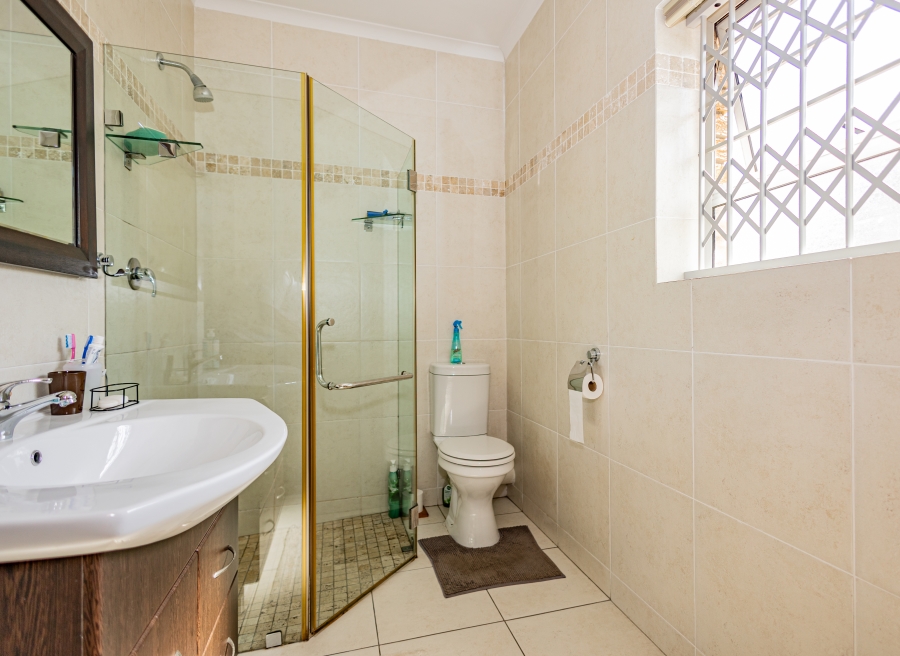 4 Bedroom Property for Sale in Amandelrug Western Cape